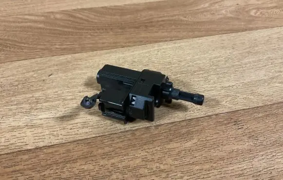 Clutch pedal sensor