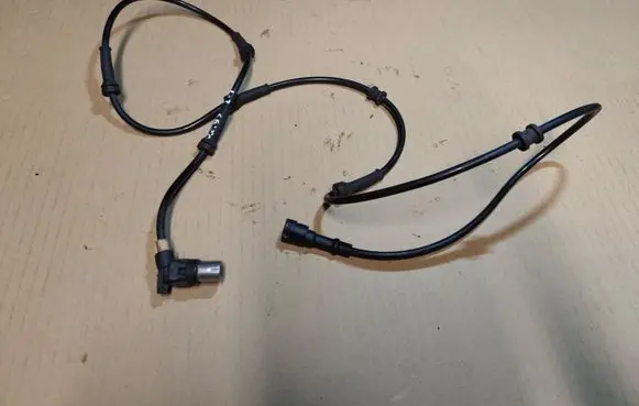 Jeep Cherokee XJ ABS brake wheel speed sensor 