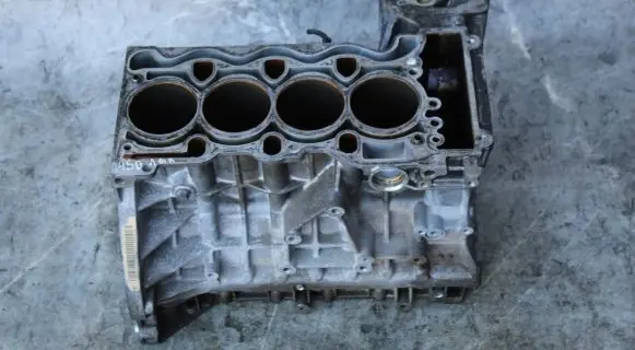 BMW 3 E46 Engine block 