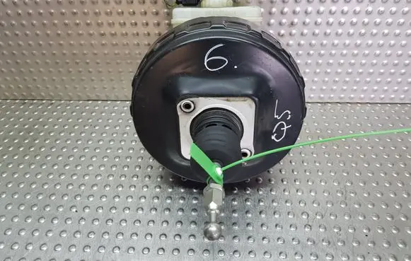 Audi Q5 SQ5 8R Brake booster S26370938 8R0612103D