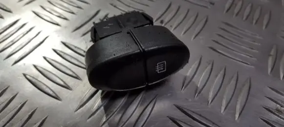 Renault Scenic I Windscreen/window heater switch