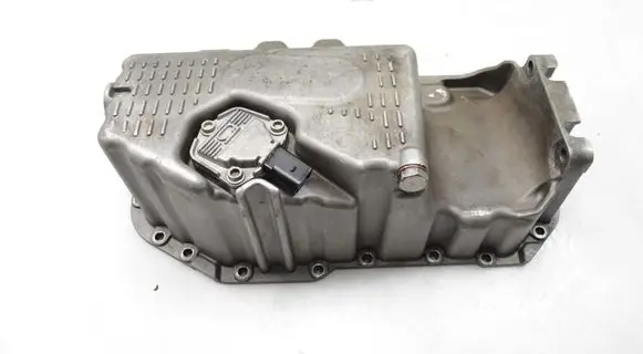 Volkswagen Golf VI Oil sump 03C103603T