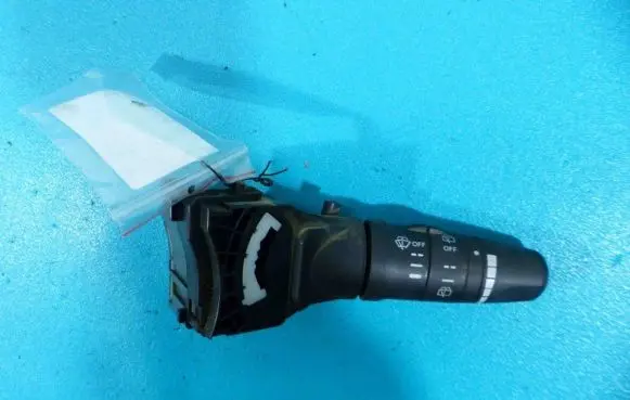 Nissan X-Trail T30 Wiper switch 25260-8H705 IMPRK952051