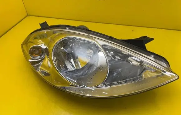 Mercedes-Benz A W169 Headlight/headlamp A1698200261