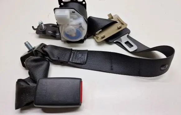 KIA Optima Middle seatbelt (rear) 898504C000UP TTZ027 2915