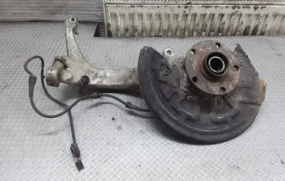 Audi A6 S6 C5 4B Front wheel hub spindle knuckle