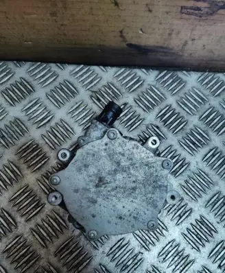 Vacuum pump