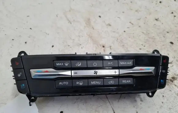 Ford Explorer VI Climate control unit 18C612