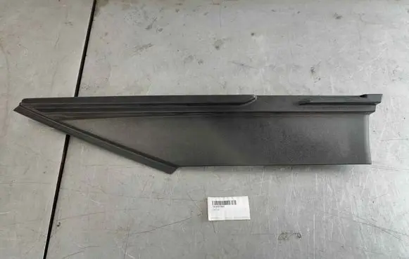 Tesla Model S (C) pillar trim 101633700D