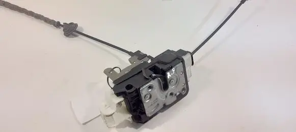 Volvo V40 Front door lock 31391825