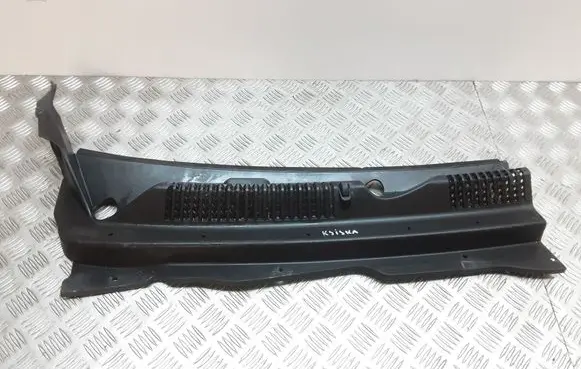 Chevrolet Captiva Wiper trim