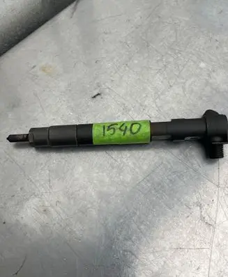 Mercedes-Benz Vito Viano W639 Fuel injector EMBR00002D S7320SR226 1028500689843