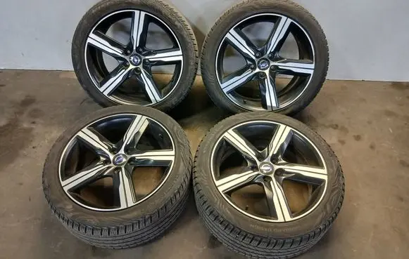 Volvo V70 R18 alloy rim 31445218