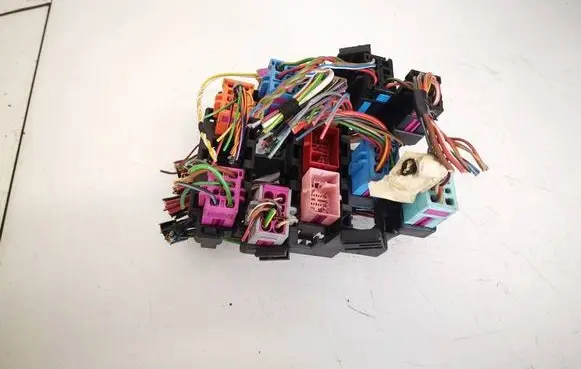 Volkswagen PASSAT B5 Sensor 8d0937545
