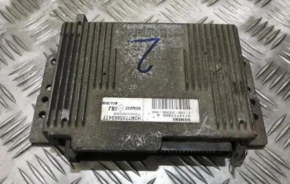 Renault Laguna I Engine control unit/module hom7700863477 7700102299