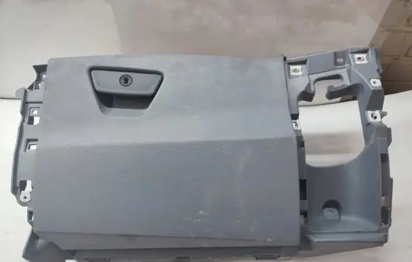 Ford Transit Custom Glove box