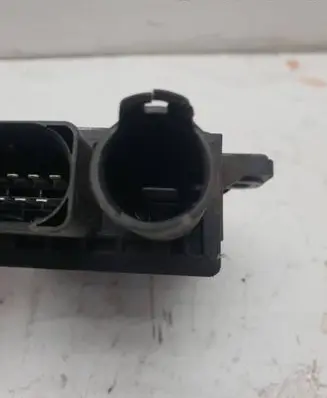 Glow plug pre-heat relay