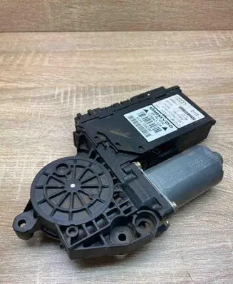 Audi A4 S4 B6 8E 8H Front door window regulator motor 8E2959801B 5WK47004DBF 21B