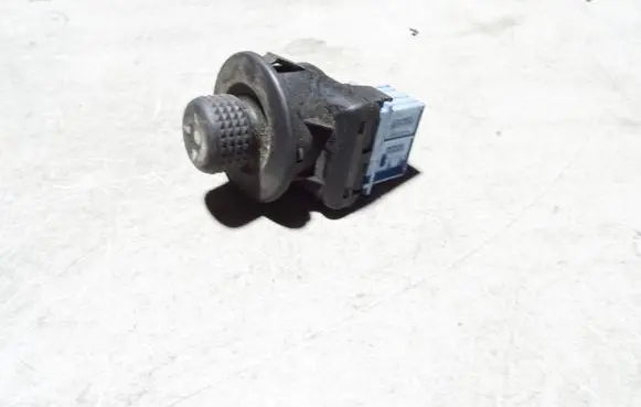 Citroen Berlingo Wing mirror switch
