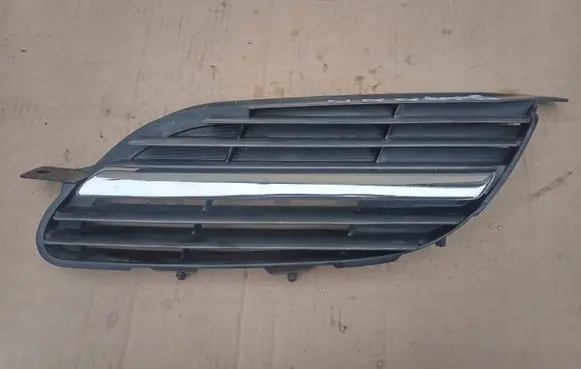 Nissan Almera N16 Front bumper lower grill 62317BU100