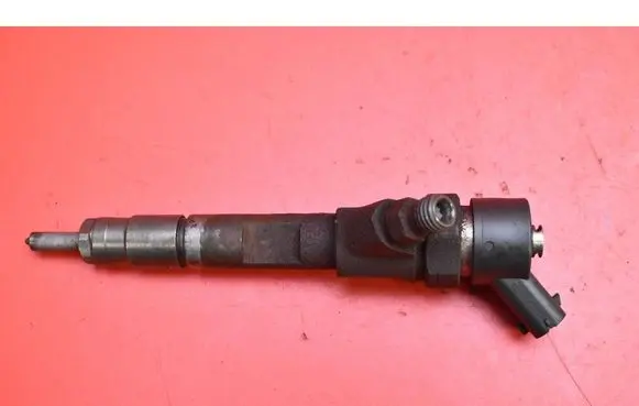 Nissan Primera Fuel injector 0445110110B