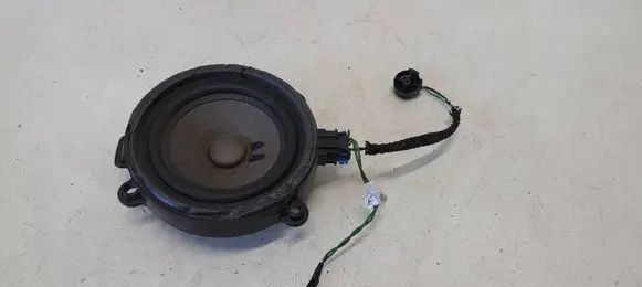 Mercedes-Benz Vito Viano W639 Front door speaker A6398271060 A6398271160 6398271060
