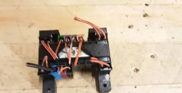 Mercedes-Benz E W211 Fuse box set 2115450301 13943311 6066