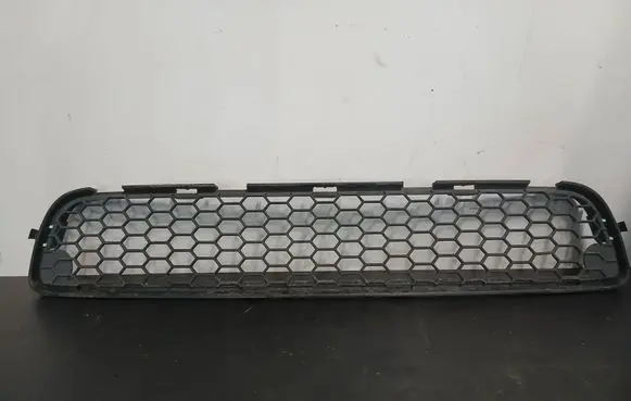Volvo S80 Front bumper lower grill 30678421 30744113
