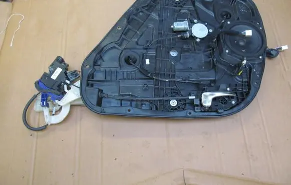 KIA Carens III Rear door window regulator with motor 83480A4000