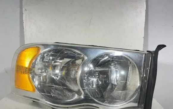 Dodge RAM Headlight/headlamp 55077120A