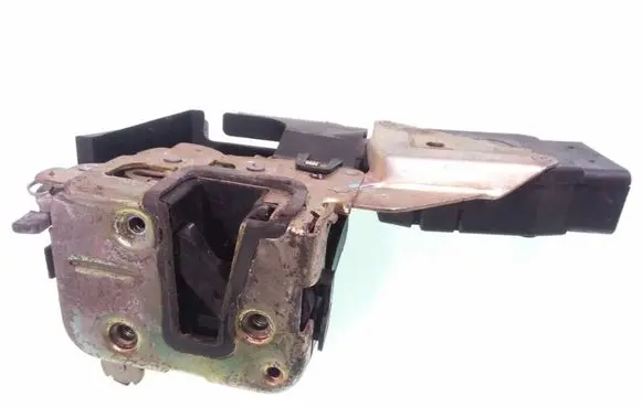 Mitsubishi Carisma Rear door lock