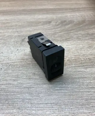 Volkswagen PASSAT B5.5 Seat heating switch 3B0963564C