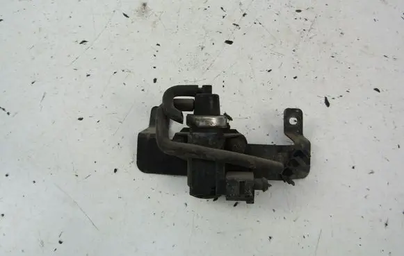 Skoda Fabia Mk1 (6Y) Valve vacuum 