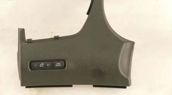 Nissan X-Trail T32 Dashboard glove box trim 684104CC0A