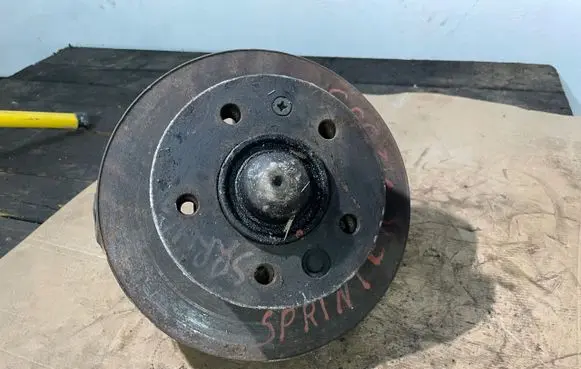 Mercedes-Benz Sprinter W901 W902 W903 W904 Stub axle 
