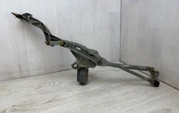 Mercedes-Benz E W211 Front wiper linkage and motor 2118200142 3397020549 A2118200442