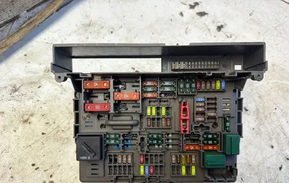 BMW X1 E84 Fuse module 9119446