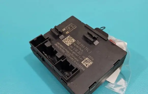 Seat Alhambra (Mk2) Central body control module 7N0959794J IMPRK1392825