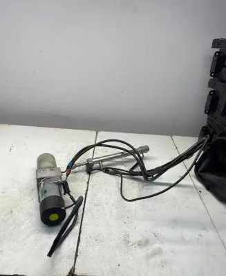 Mercedes-Benz S W221 Air suspension compressor/pump A2218000148 HB70621002 099088