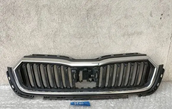 Skoda Octavia Mk4 Front grill 5E3853653