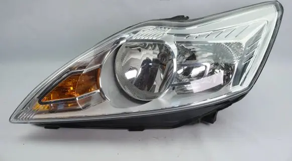 Ford Focus Headlight/headlamp 8M5113W030AF