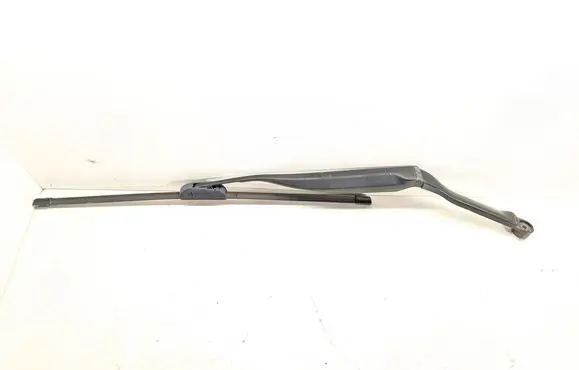 Infiniti QX50 (J50) Front wiper blade arm 