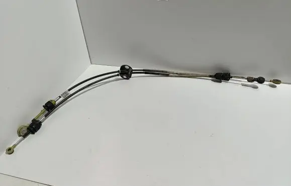 Gear shift cable linkage