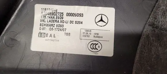 Mercedes-Benz C W204 Trunk/boot side trim panel A2046902725