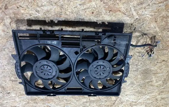 Audi A8 S8 D4 4H Electric radiator cooling fan 4H0121207