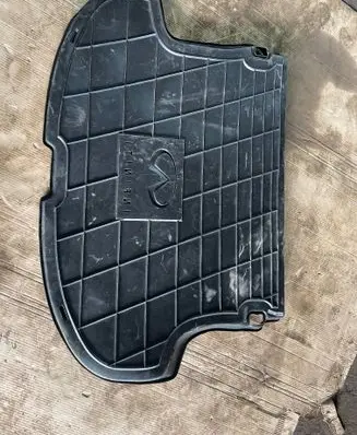 Trunk/boot mat liner