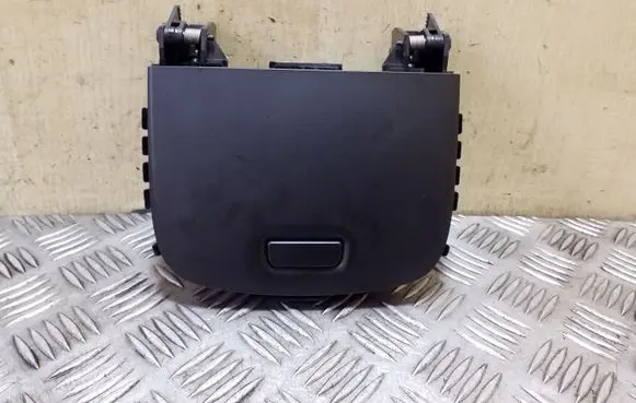 Chevrolet Captiva Glove box AMF16345