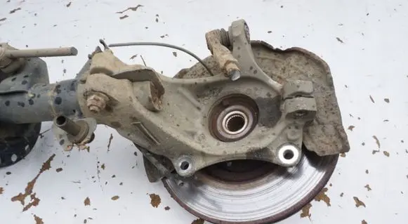 Alfa Romeo Giulietta Front wheel hub spindle knuckle