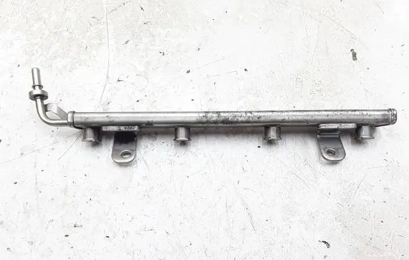 Renault Scenic RX Fuel main line pipe