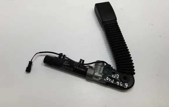 BMW 5 F10 F11 Front seatbelt buckle 9115306 72119115306